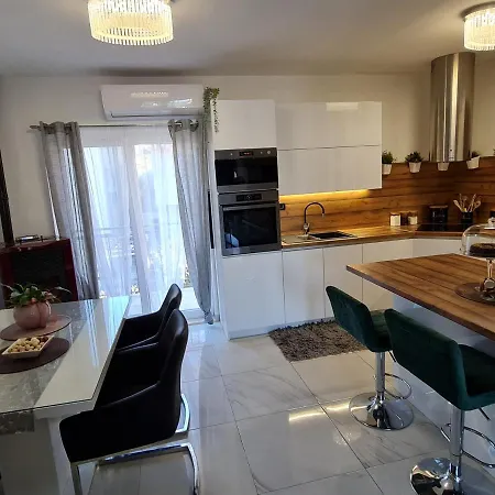Luxury Mia Apartment