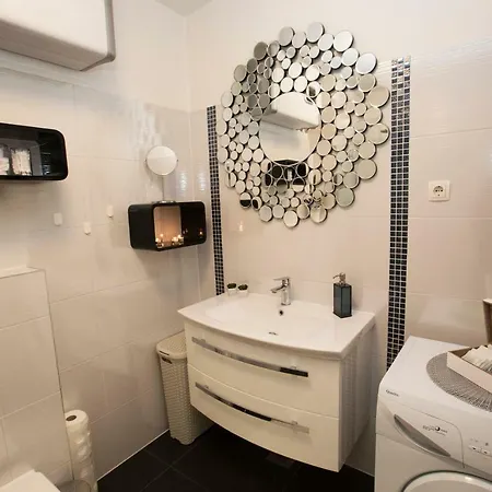 Luxury Mia Apartment