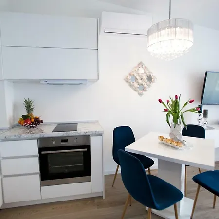 Luxury Mia Apartman *