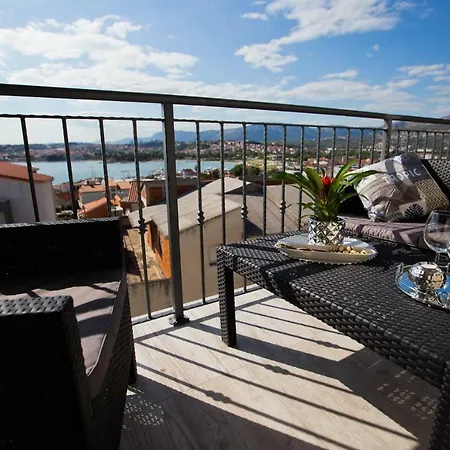 Luxury Mia